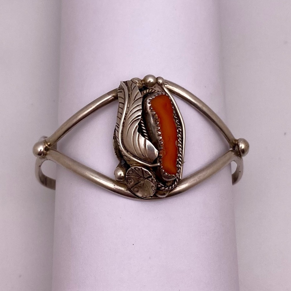 Vintage Navajo Signed T. THOMAS Sterling Silver Coral Cuff Bracelet
